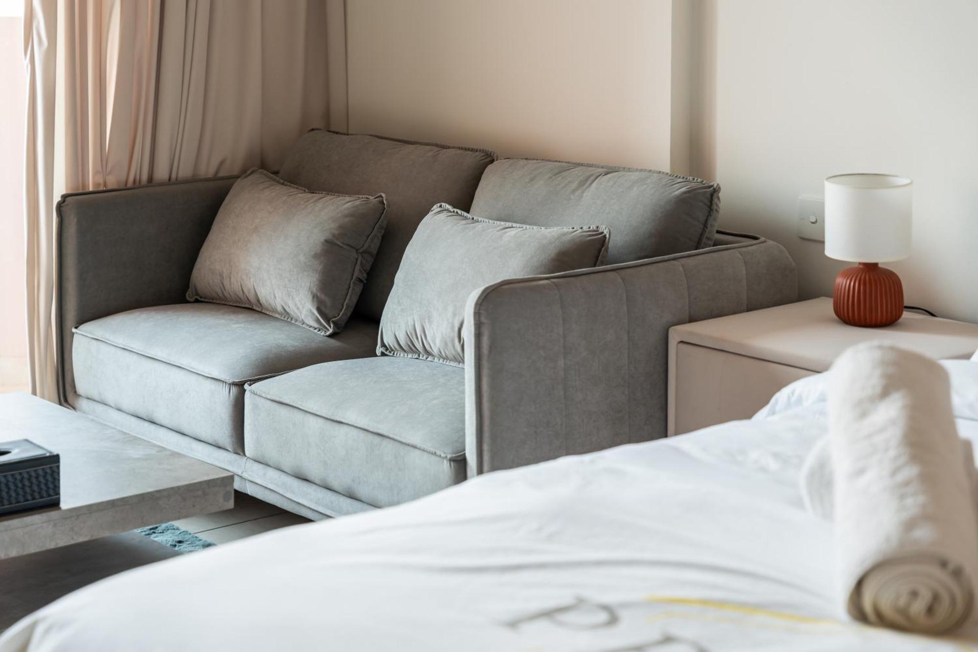 Апартаменты Stylish Retreat In Discovery Gardens Дубай